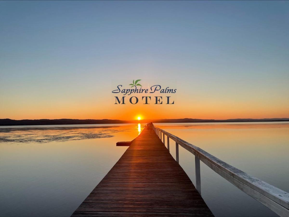 Sapphire Palms Motel Entrance Exterior foto