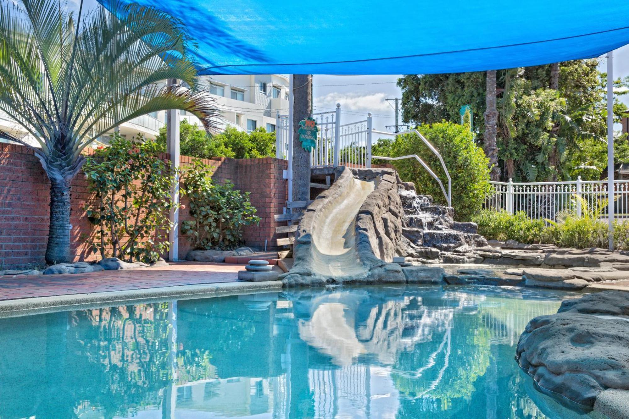 Sapphire Palms Motel Entrance Exterior foto